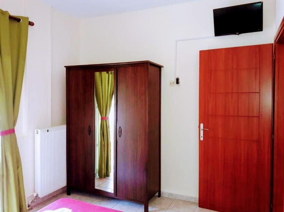 Giorgos Apartments Skala Fourkas Ruang foto