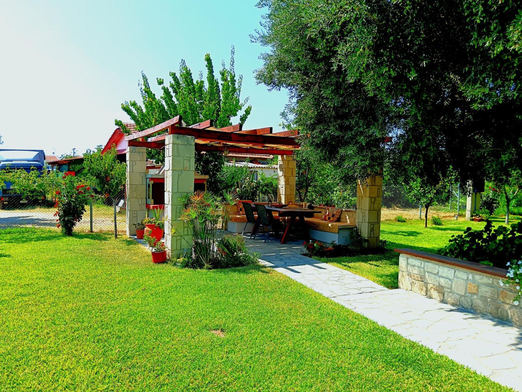 Giorgos Apartments Skala Fourkas Bagian luar foto